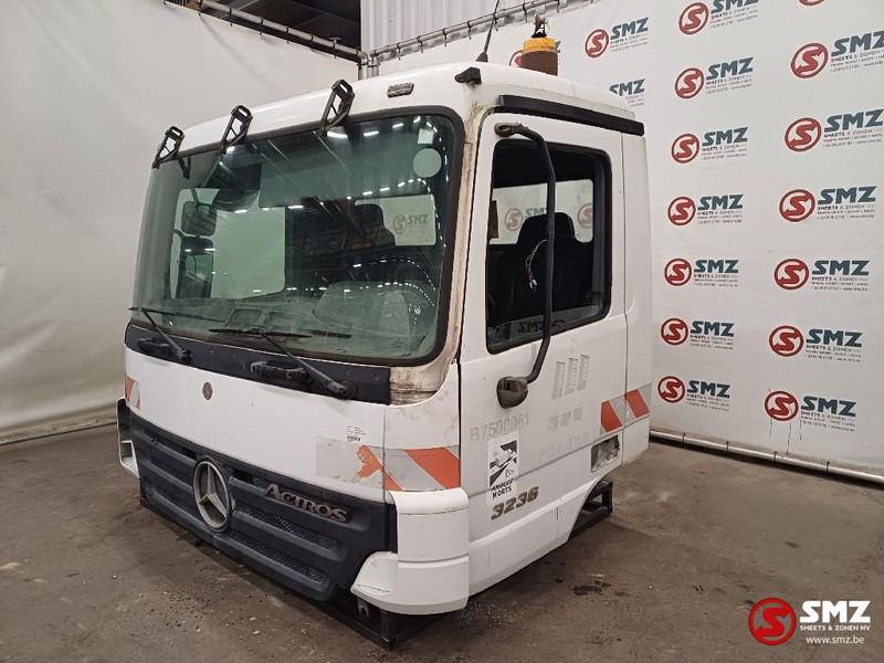 Mercedes-Benz Occ cabine compleet Mercedes Actros MP2 - Cabine et intérieur pour Camion: photos 3 Mercedes-Benz Occ cabine compleet Mercedes Actros MP2 - Cabine et intérieur pour Camion: photos 3