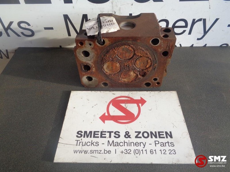 Mercedes-Benz Occ cilinderkop Mercedes OM501LA MP1 - Culasse pour Camion: photos 4 Mercedes-Benz Occ cilinderkop Mercedes OM501LA MP1 - Culasse pour Camion: photos 4