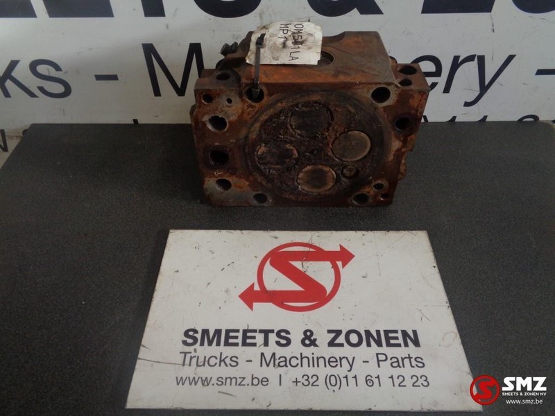 Mercedes-Benz Occ cilinderkop Mercedes OM501LA MP1 - Culasse pour Camion: photos 4 Mercedes-Benz Occ cilinderkop Mercedes OM501LA MP1 - Culasse pour Camion: photos 4