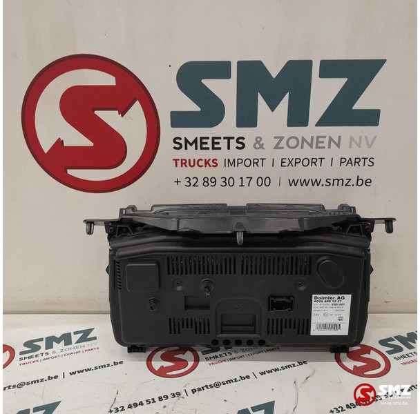 Mercedes-Benz Occ instrumentenpaneel Mercedes - Panel de instrumentos pour Camion: photos 2 Mercedes-Benz Occ instrumentenpaneel Mercedes - Panel de instrumentos pour Camion: photos 2