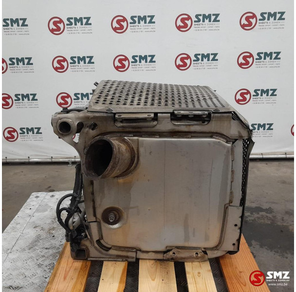 Mercedes-Benz Occ katalysator Euro 5 Mercedes - Catalyseur pour Camion: photos 3 Mercedes-Benz Occ katalysator Euro 5 Mercedes - Catalyseur pour Camion: photos 3