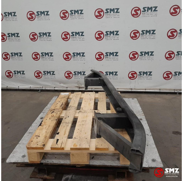 Mercedes-Benz Occ onderrijdbeveiliging Mercedes - Pare-chocs pour Camion: photos 4 Mercedes-Benz Occ onderrijdbeveiliging Mercedes - Pare-chocs pour Camion: photos 4