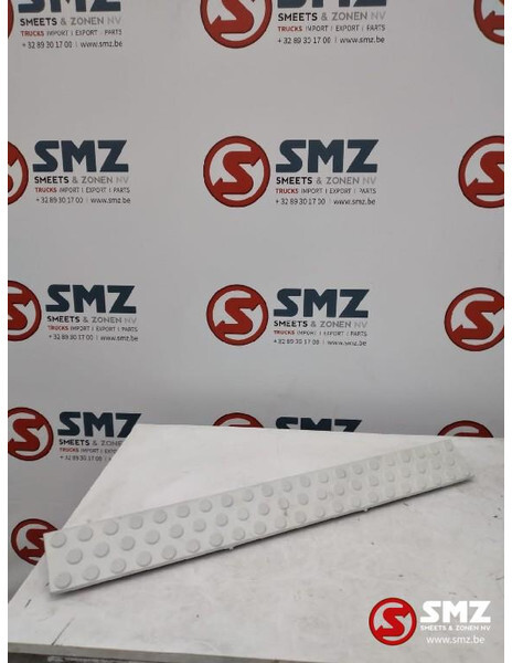 Mercedes-Benz Occ opstapplaat bumper Mercedes Actros MP2 A943885 - Pare-chocs pour Camion: photos 1 Mercedes-Benz Occ opstapplaat bumper Mercedes Actros MP2 A943885 - Pare-chocs pour Camion: photos 1