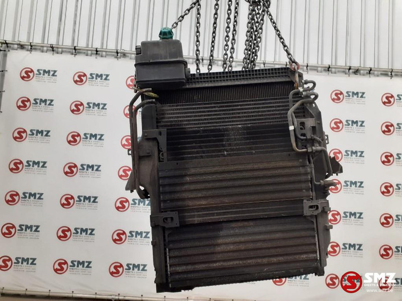 Mercedes-Benz Occ radiator + intercooler Mercedes - Radiateur pour Camion: photos 2 Mercedes-Benz Occ radiator + intercooler Mercedes - Radiateur pour Camion: photos 2
