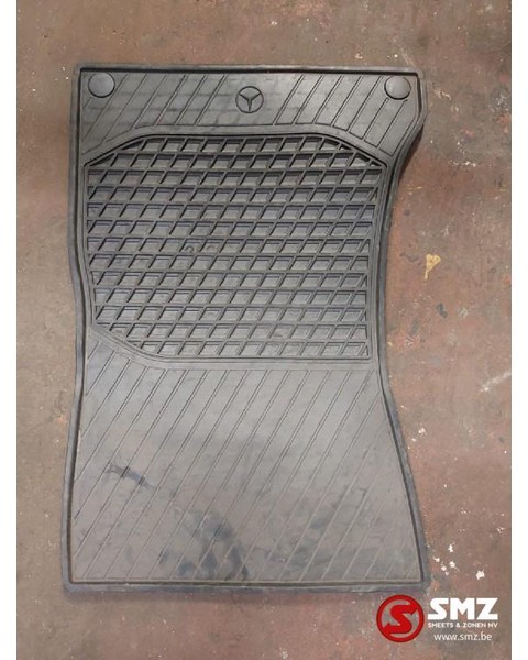 Mercedes-Benz Occ rubbermatten (3st) Mercedes W222 - Cabine et intérieur pour Voiture: photos 1 Mercedes-Benz Occ rubbermatten (3st) Mercedes W222 - Cabine et intérieur pour Voiture: photos 1