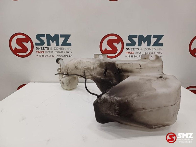 Mercedes-Benz Occ ruitenwissersproeierreservoir Mercedes - Essuie-glace pour Camion: photos 2 Mercedes-Benz Occ ruitenwissersproeierreservoir Mercedes - Essuie-glace pour Camion: photos 2