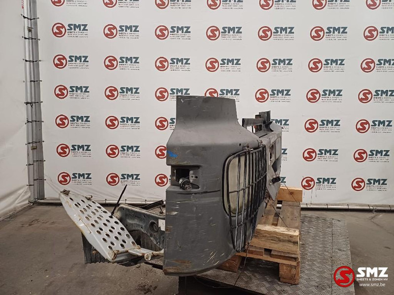 Mercedes-Benz Occ voorbumper Mercedes Actros MP2 - Pare-chocs pour Camion: photos 4 Mercedes-Benz Occ voorbumper Mercedes Actros MP2 - Pare-chocs pour Camion: photos 4