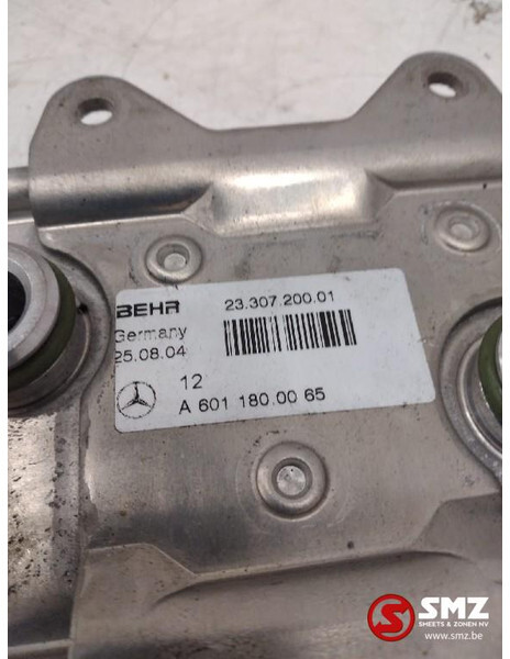 Mercedes-Benz Oliekoeler mercedes sprinter w901-904 w638 w202 w2 - Moteur et pièces pour Camion: photos 3 Mercedes-Benz Oliekoeler mercedes sprinter w901-904 w638 w202 w2 - Moteur et pièces pour Camion: photos 3