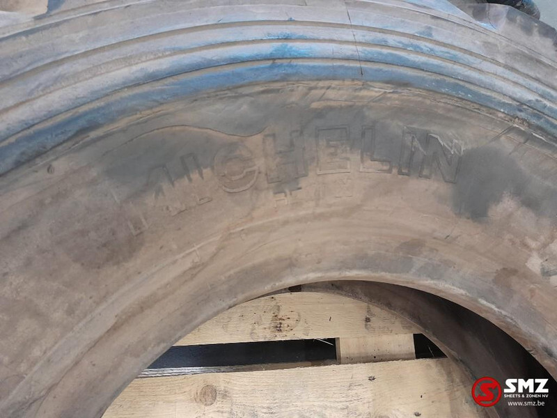 Michelin Occ industrieband Michelin 14.00-24 - Pneu pour Camion: photos 2 Michelin Occ industrieband Michelin 14.00-24 - Pneu pour Camion: photos 2