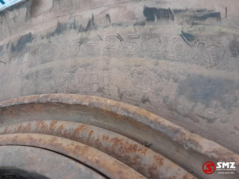 Michelin Occ industrieband Michelin 20.5-25 - Pneu pour Camion: photos 3 Michelin Occ industrieband Michelin 20.5-25 - Pneu pour Camion: photos 3