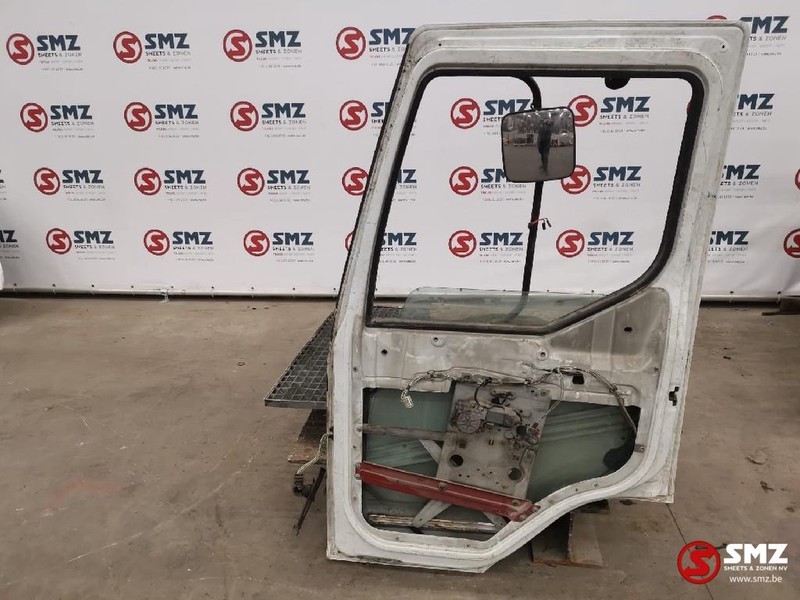 Renault Occ Deur rechts Renault Premium - Portière et pièces pour Camion: photos 2 Renault Occ Deur rechts Renault Premium - Portière et pièces pour Camion: photos 2