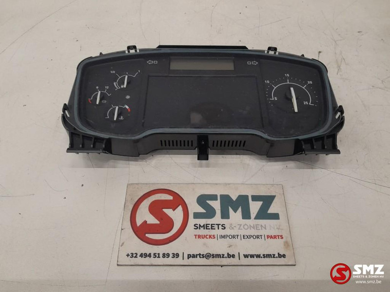 Renault Occ LED instrumentenpaneel Renault - Panel de instrumentos pour Camion: photos 1 Renault Occ LED instrumentenpaneel Renault - Panel de instrumentos pour Camion: photos 1