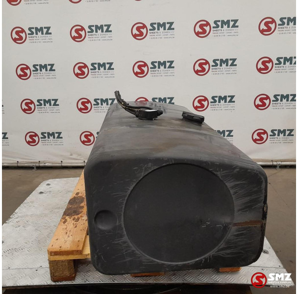 Renault Occ brandstoftank + brandstofniveusensor 310L Rena - Réservoir de carburant pour Camion: photos 3 Renault Occ brandstoftank + brandstofniveusensor 310L Rena - Réservoir de carburant pour Camion: photos 3