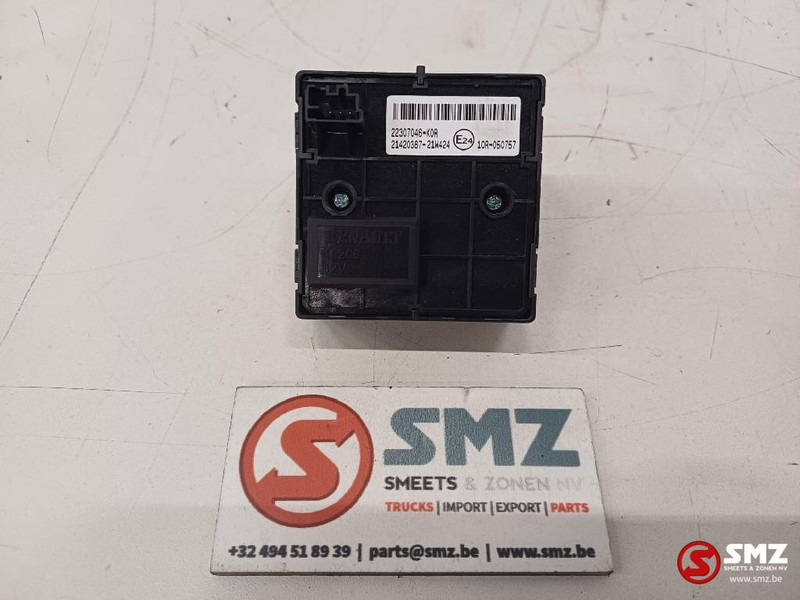 Renault Occ cruise control schakelaar Renault - Système électrique pour Camion: photos 2 Renault Occ cruise control schakelaar Renault - Système électrique pour Camion: photos 2