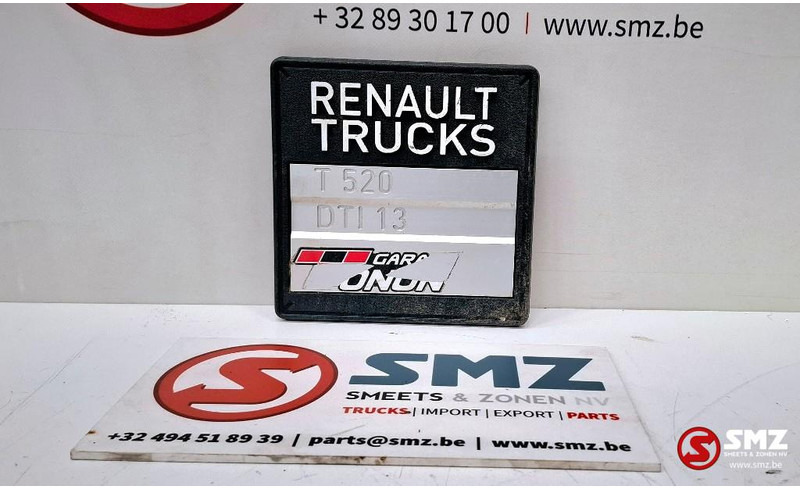 Renault Occ embleem T520 DTI13 rechts Renault - Cabine et intérieur pour Camion: photos 1 Renault Occ embleem T520 DTI13 rechts Renault - Cabine et intérieur pour Camion: photos 1