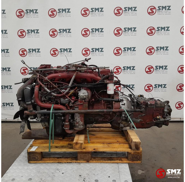 Renault Occ motor Midliner S150 + versnellingsbak S5-35/2 - Moteur pour Camion: photos 2 Renault Occ motor Midliner S150 + versnellingsbak S5-35/2 - Moteur pour Camion: photos 2