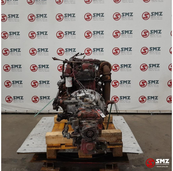 Renault Occ motor Midliner S150 + versnellingsbak S5-35/2 - Moteur pour Camion: photos 4 Renault Occ motor Midliner S150 + versnellingsbak S5-35/2 - Moteur pour Camion: photos 4