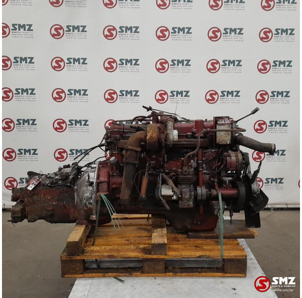 Renault Occ motor Midliner S150 + versnellingsbak S5-35/2 - Moteur pour Camion: photos 1 Renault Occ motor Midliner S150 + versnellingsbak S5-35/2 - Moteur pour Camion: photos 1