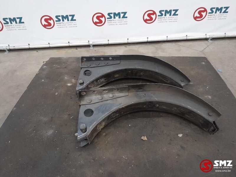 Renault Occ set tanksteunen Renault T 20721537 - Préparation du carburant pour Camion: photos 1 Renault Occ set tanksteunen Renault T 20721537 - Préparation du carburant pour Camion: photos 1