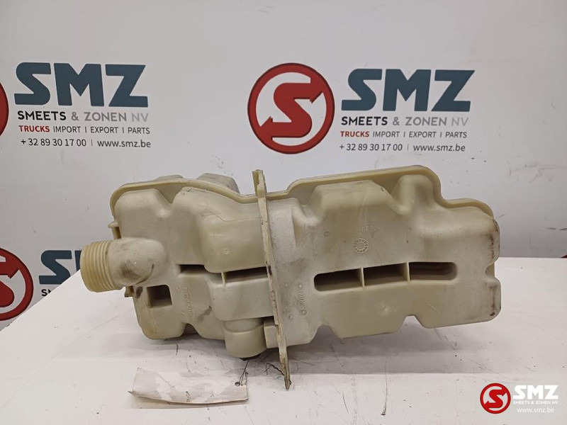 Scania Expansievat SCANIA R-series (01.04-) - Vase d'expansion pour Camion: photos 1 Scania Expansievat SCANIA R-series (01.04-) - Vase d'expansion pour Camion: photos 1