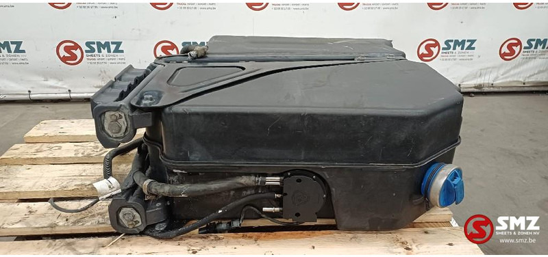 Scania Occ AdBluetank 105L Scania - Préparation du carburant pour Camion: photos 1 Scania Occ AdBluetank 105L Scania - Préparation du carburant pour Camion: photos 1