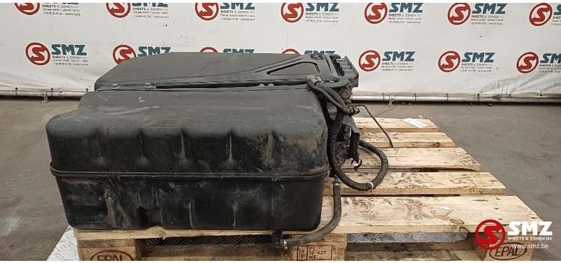 Scania Occ AdBluetank 105L Scania - Préparation du carburant pour Camion: photos 4 Scania Occ AdBluetank 105L Scania - Préparation du carburant pour Camion: photos 4