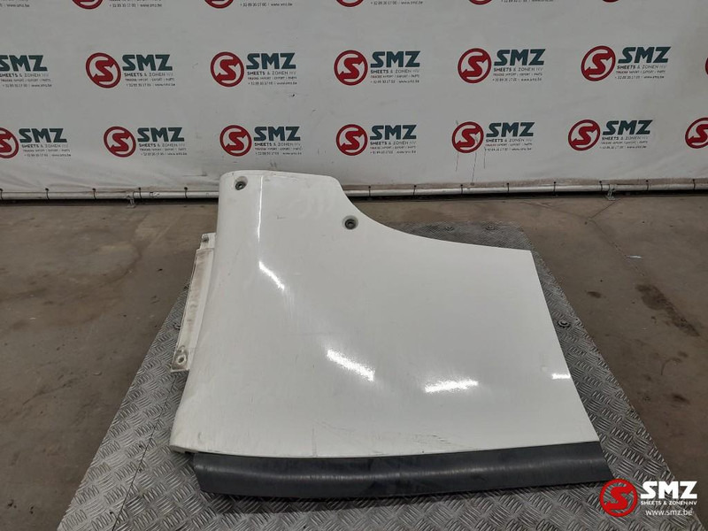 Scania Occ cabinespoiler rechtsboven Scania - Aérodynamique/ Spoilers pour Camion: photos 1 Scania Occ cabinespoiler rechtsboven Scania - Aérodynamique/ Spoilers pour Camion: photos 1