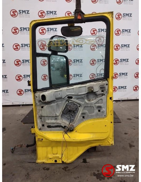 Scania Occ deur rechts Scania - Portière et pièces pour Camion: photos 2 Scania Occ deur rechts Scania - Portière et pièces pour Camion: photos 2