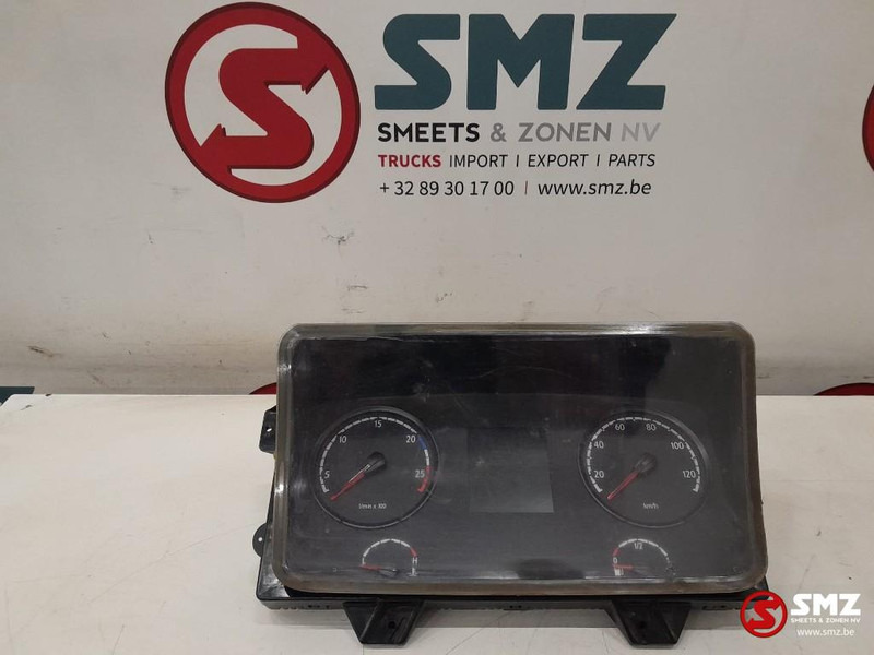 Scania Occ instrumentenpaneel Scania - Panel de instrumentos pour Camion: photos 1 Scania Occ instrumentenpaneel Scania - Panel de instrumentos pour Camion: photos 1