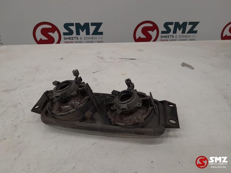 Scania Occ mistlicht Scania 1529070 - Feu anti-brouillard pour Camion: photos 4 Scania Occ mistlicht Scania 1529070 - Feu anti-brouillard pour Camion: photos 4