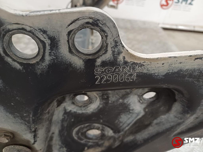 Pare-chocs pour Camion Scania Occ onderrijdbeveiliging Scania: photos 6 Pare-chocs pour Camion Scania Occ onderrijdbeveiliging Scania: photos 6