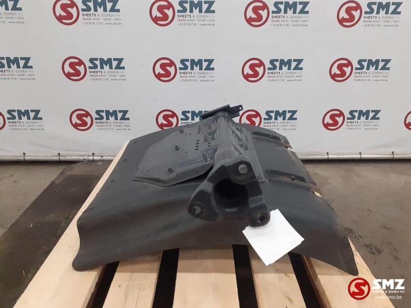 Scania Occ spatbord rechtsvoor /linksachter met sideskirt - Carrosserie et extérieur pour Camion: photos 3 Scania Occ spatbord rechtsvoor /linksachter met sideskirt - Carrosserie et extérieur pour Camion: photos 3