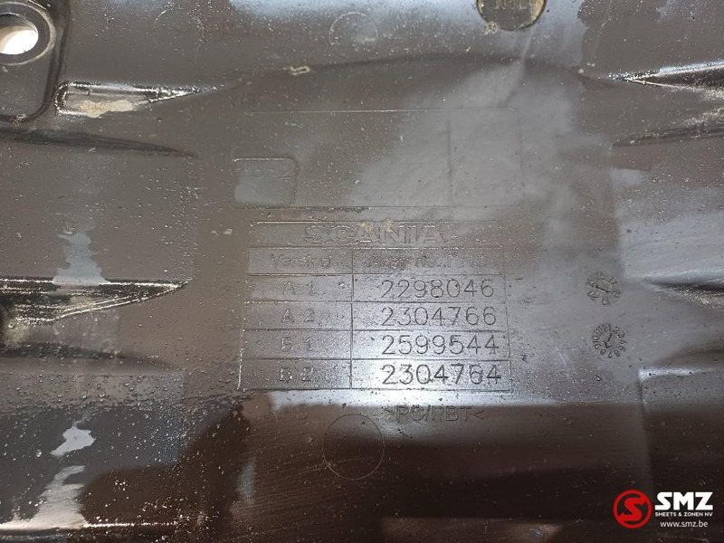 Scania Occ spatbord rechtsvooraan Scania - Carrosserie et extérieur pour Camion: photos 5 Scania Occ spatbord rechtsvooraan Scania - Carrosserie et extérieur pour Camion: photos 5