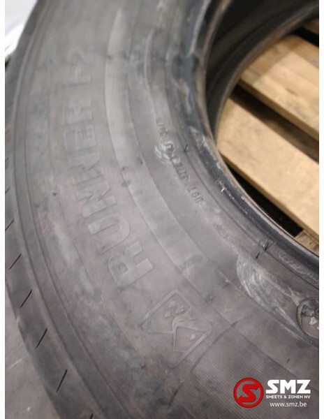 Semperit Occ vrachtwagenband Semperit Runner 315/80R22.5 - Pneu pour Camion: photos 3 Semperit Occ vrachtwagenband Semperit Runner 315/80R22.5 - Pneu pour Camion: photos 3