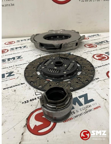 Toyota Koppelingsset TOYOTA LAND CRUISER 4.2D 01.90- - Embrayage et pièces pour Voiture: photos 1 Toyota Koppelingsset TOYOTA LAND CRUISER 4.2D 01.90- - Embrayage et pièces pour Voiture: photos 1