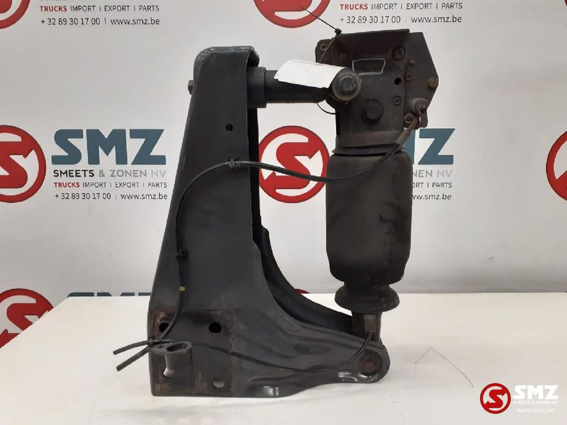 Volvo Occ cabineschokdemper + bevestiging rechts Volvo - Amortisseurs pour Camion: photos 1 Volvo Occ cabineschokdemper + bevestiging rechts Volvo - Amortisseurs pour Camion: photos 1