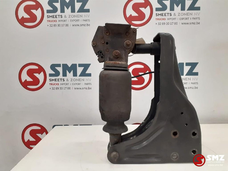 Volvo Occ cabineschokdemper + bevestiging rechts Volvo - Amortisseurs pour Camion: photos 2 Volvo Occ cabineschokdemper + bevestiging rechts Volvo - Amortisseurs pour Camion: photos 2