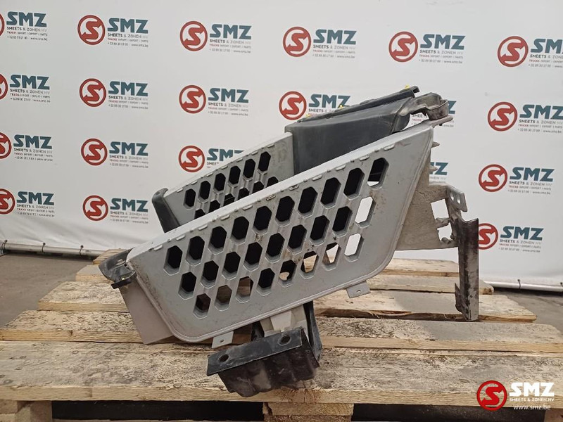 Volvo Occ opstapbak rechts Volvo - Cabine et intérieur pour Camion: photos 3 Volvo Occ opstapbak rechts Volvo - Cabine et intérieur pour Camion: photos 3