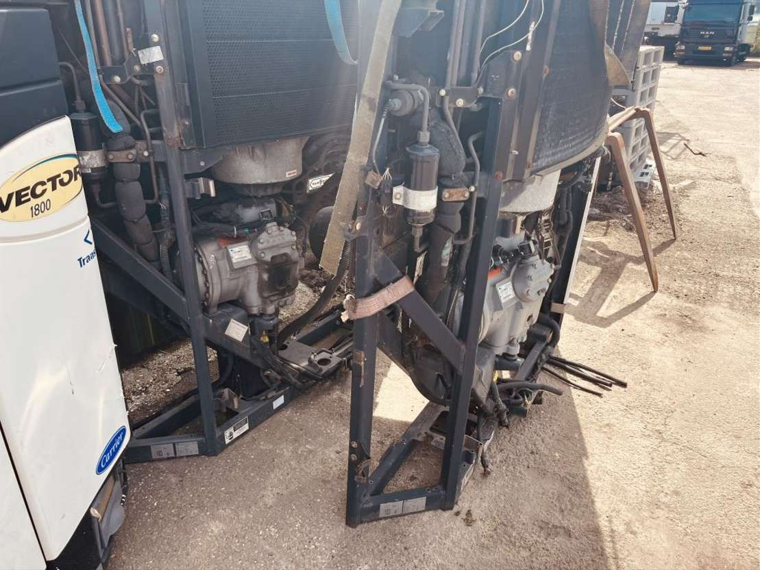 Semi-remorque frigorifique Diversen Vector 1800 Compleet en onderdelen Compressor ect: photos 7 Semi-remorque frigorifique Diversen Vector 1800 Compleet en onderdelen Compressor ect: photos 7