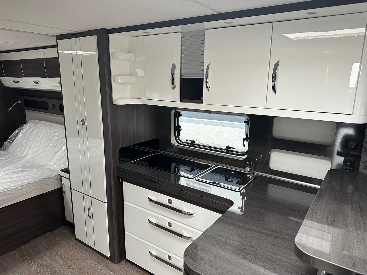 Caravane neuf PRESTIGE 720 WQC 2024: photos 6 Caravane neuf PRESTIGE 720 WQC 2024: photos 6