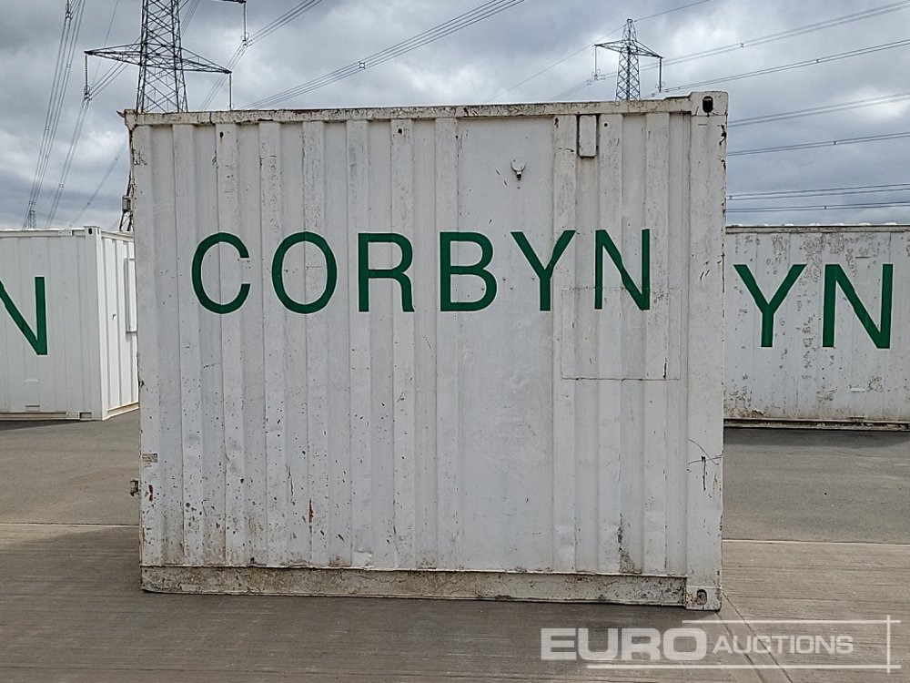 10' x 8' Storage Container (Cannot Be Reconsigned) - Conteneur maritime: photos 2 10' x 8' Storage Container (Cannot Be Reconsigned) - Conteneur maritime: photos 2