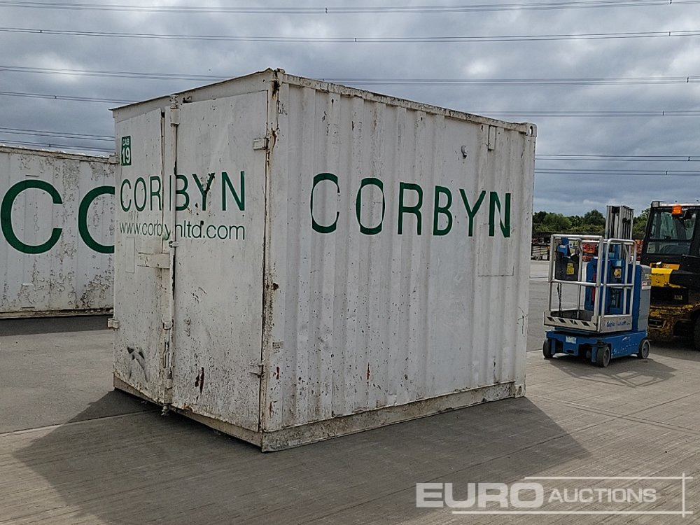 10' x 8' Storage Container (Cannot Be Reconsigned) - Conteneur maritime: photos 1 10' x 8' Storage Container (Cannot Be Reconsigned) - Conteneur maritime: photos 1