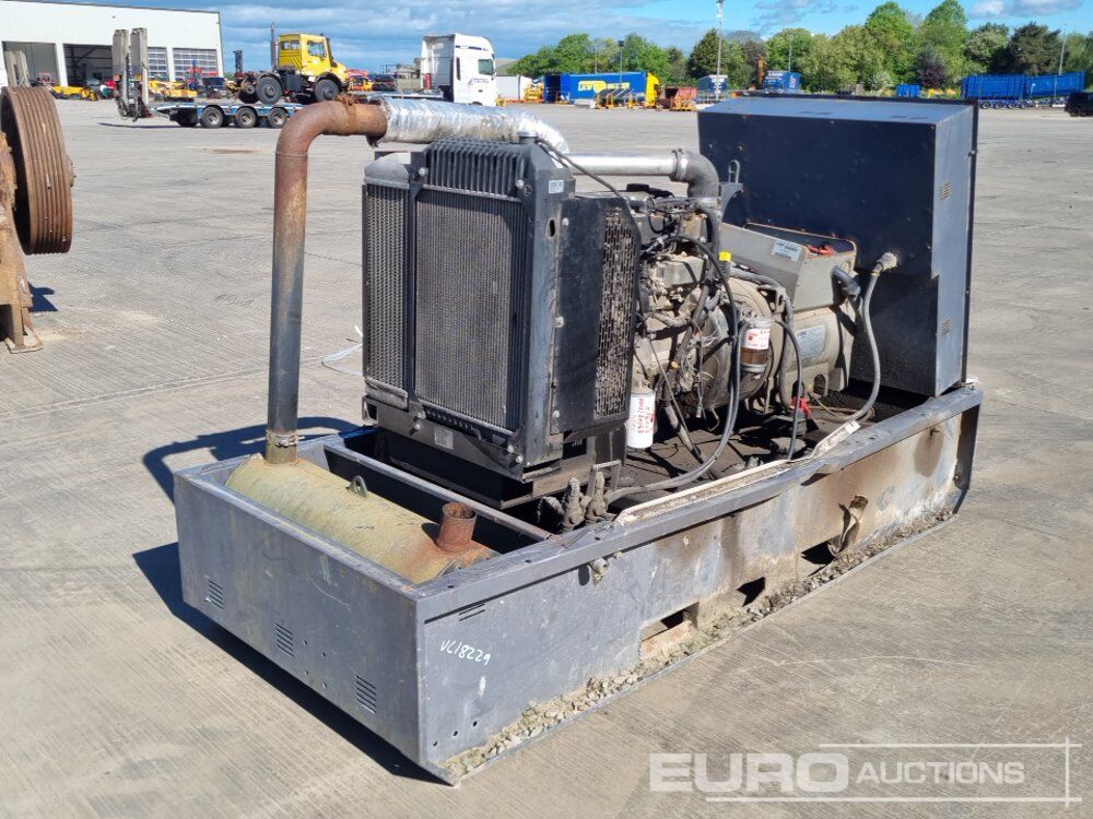 100kVA Generator, 4 Cylinder Engine - Groupe électrogène: photos 5 100kVA Generator, 4 Cylinder Engine - Groupe électrogène: photos 5