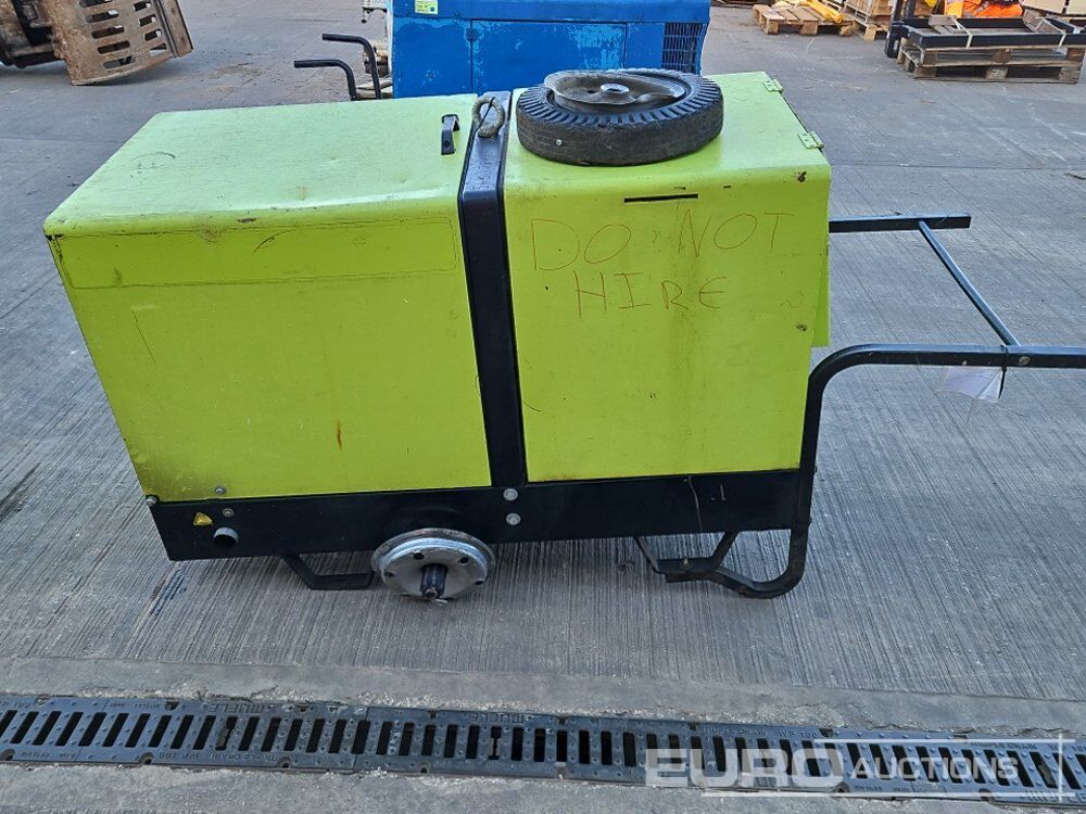 10kVA Generator, Yanmar Engine (Damaged) - Groupe électrogène: photos 2 10kVA Generator, Yanmar Engine (Damaged) - Groupe électrogène: photos 2