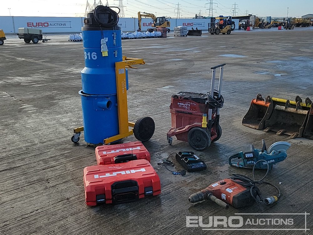 110 Volt SPE Vacuum, Hilti VC 40M-X 110 Volt Dust Extractor, Makita Cordless Floor Saw & Charger Pack, Hilti TE 70-ATC 110 Volt Hammer Drill, Hilti TE 700-AVR 110 Volt Hammer Drill, Hilti TE 30 110 Vo - Matériel de chantier: photos 2 110 Volt SPE Vacuum, Hilti VC 40M-X 110 Volt Dust Extractor, Makita Cordless Floor Saw & Charger Pack, Hilti TE 70-ATC 110 Volt Hammer Drill, Hilti TE 700-AVR 110 Volt Hammer Drill, Hilti TE 30 110 Vo - Matériel de chantier: photos 2