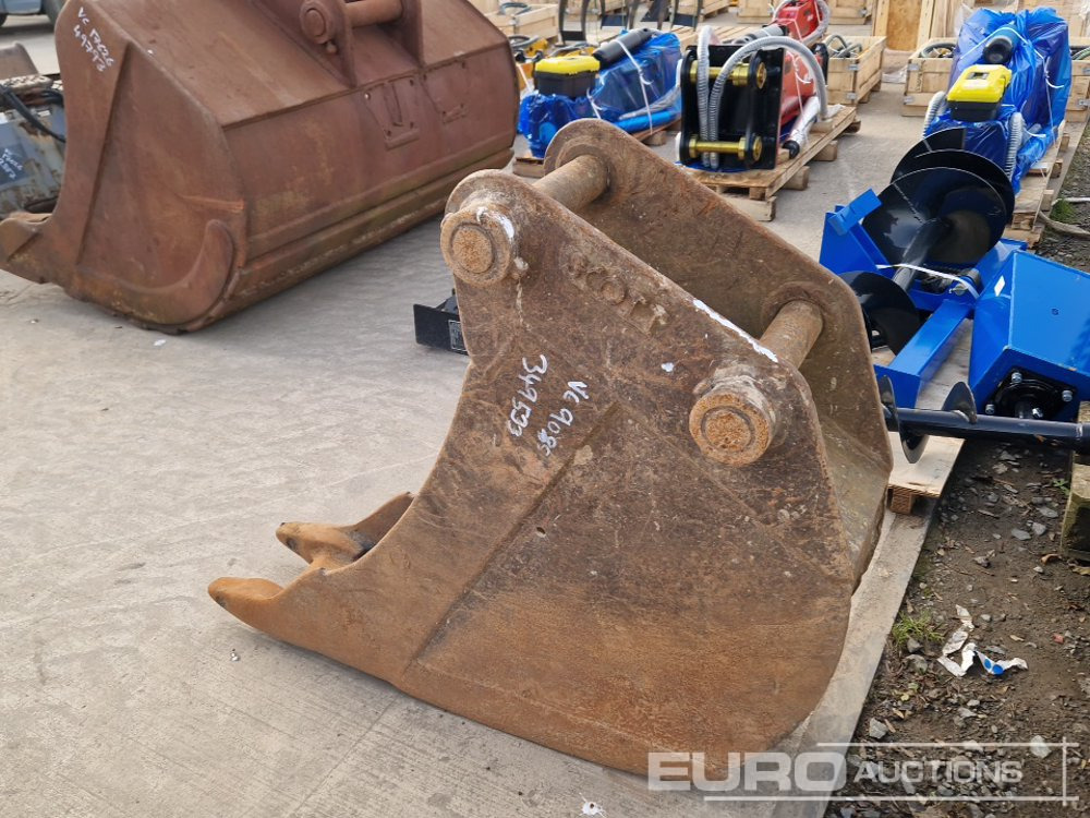 12" Digging Bucket 65mm Pin to suit 13 Ton Excavator - Godet: photos 2 12" Digging Bucket 65mm Pin to suit 13 Ton Excavator - Godet: photos 2