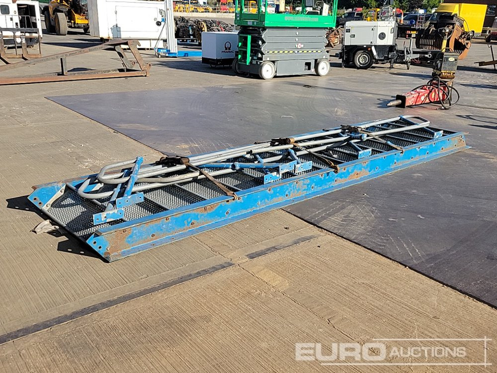 15 Step Aluminium Access Stairs, Hand Rails - Matériel de chantier: photos 1 15 Step Aluminium Access Stairs, Hand Rails - Matériel de chantier: photos 1