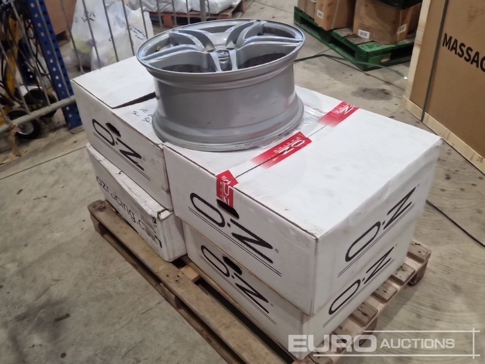 18" Alloy Rims to suit Toyota (4 of) - Pneu: photos 3 18" Alloy Rims to suit Toyota (4 of) - Pneu: photos 3