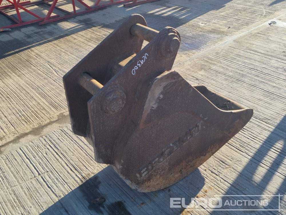 18" Digging Bucket 65mm Pin to suit 13 Ton Excavator - Godet: photos 5 18" Digging Bucket 65mm Pin to suit 13 Ton Excavator - Godet: photos 5