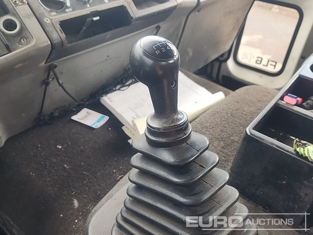 Camion citerne 1995 Volvo FL6 14: photos 28